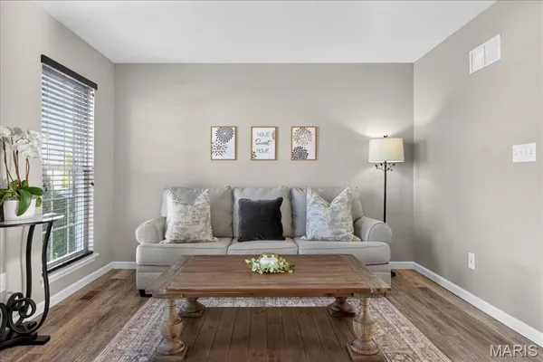 $244,500 | 463 Wild Oak Drive, O'Fallon, MO 63368