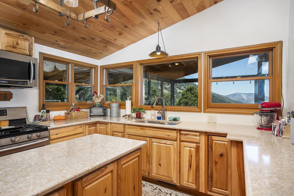 1315 Farmer Road Julian, CA 92036 - Photo 12 of 74