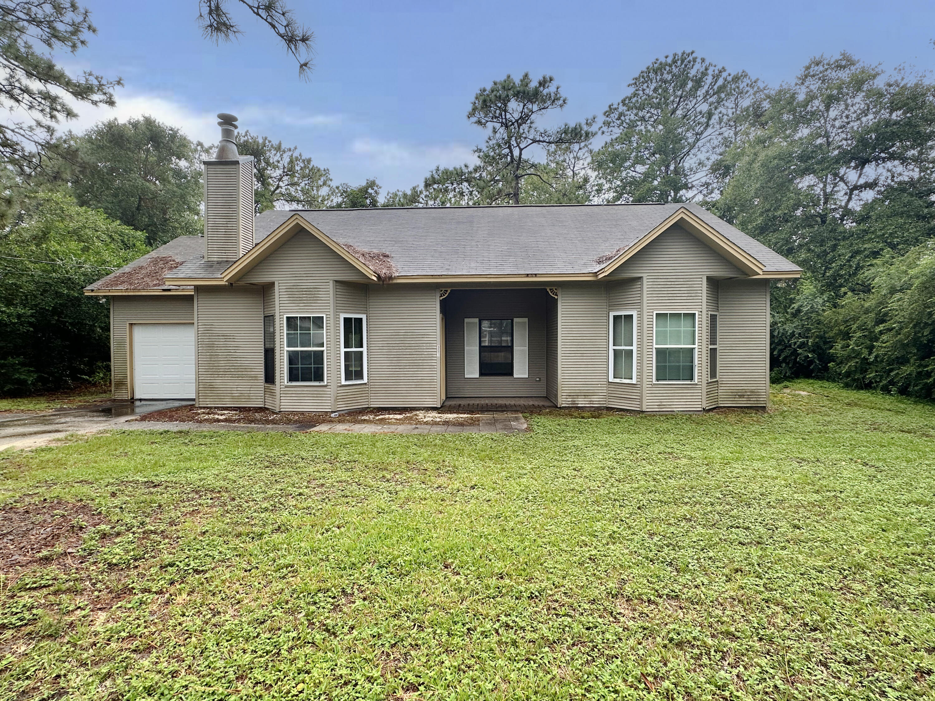 301 John King Road Crestview, FL 32539 - Photo 1 of 22 IMG_4385