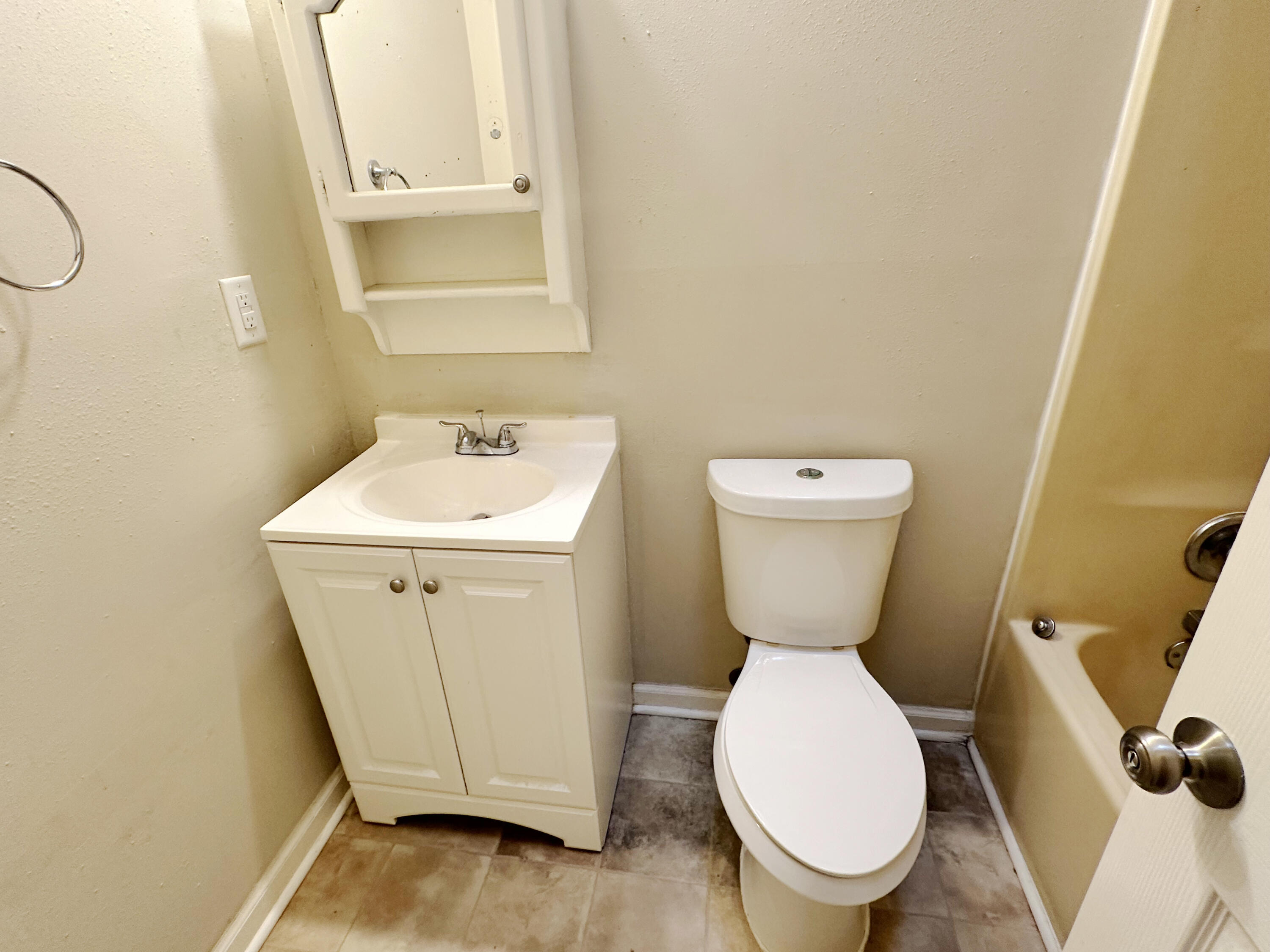 301 John King Road Crestview, FL 32539 - Photo 15 of 22 IMG_4410