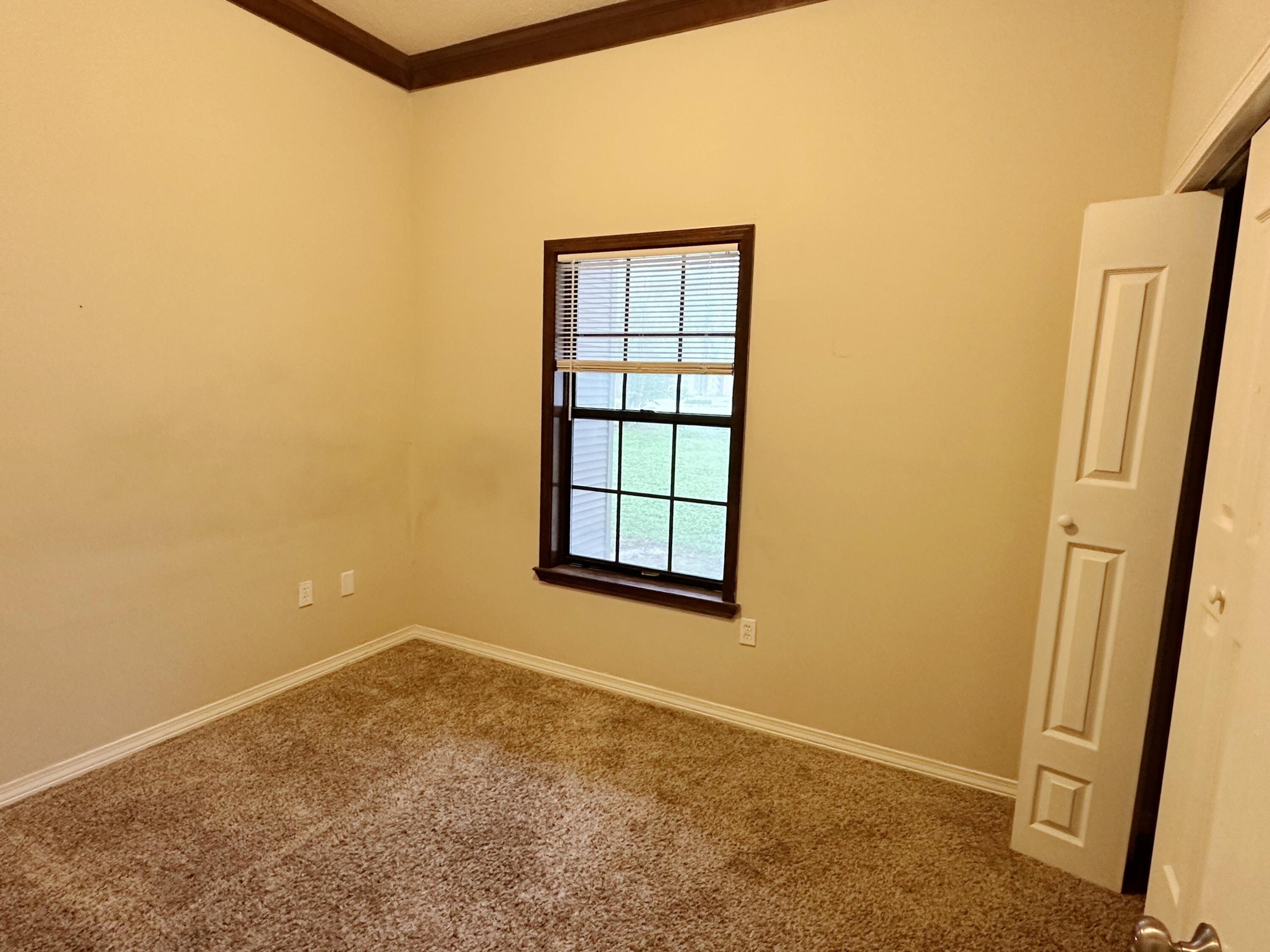 301 John King Road Crestview, FL 32539 - Photo 17 of 22 IMG_4407