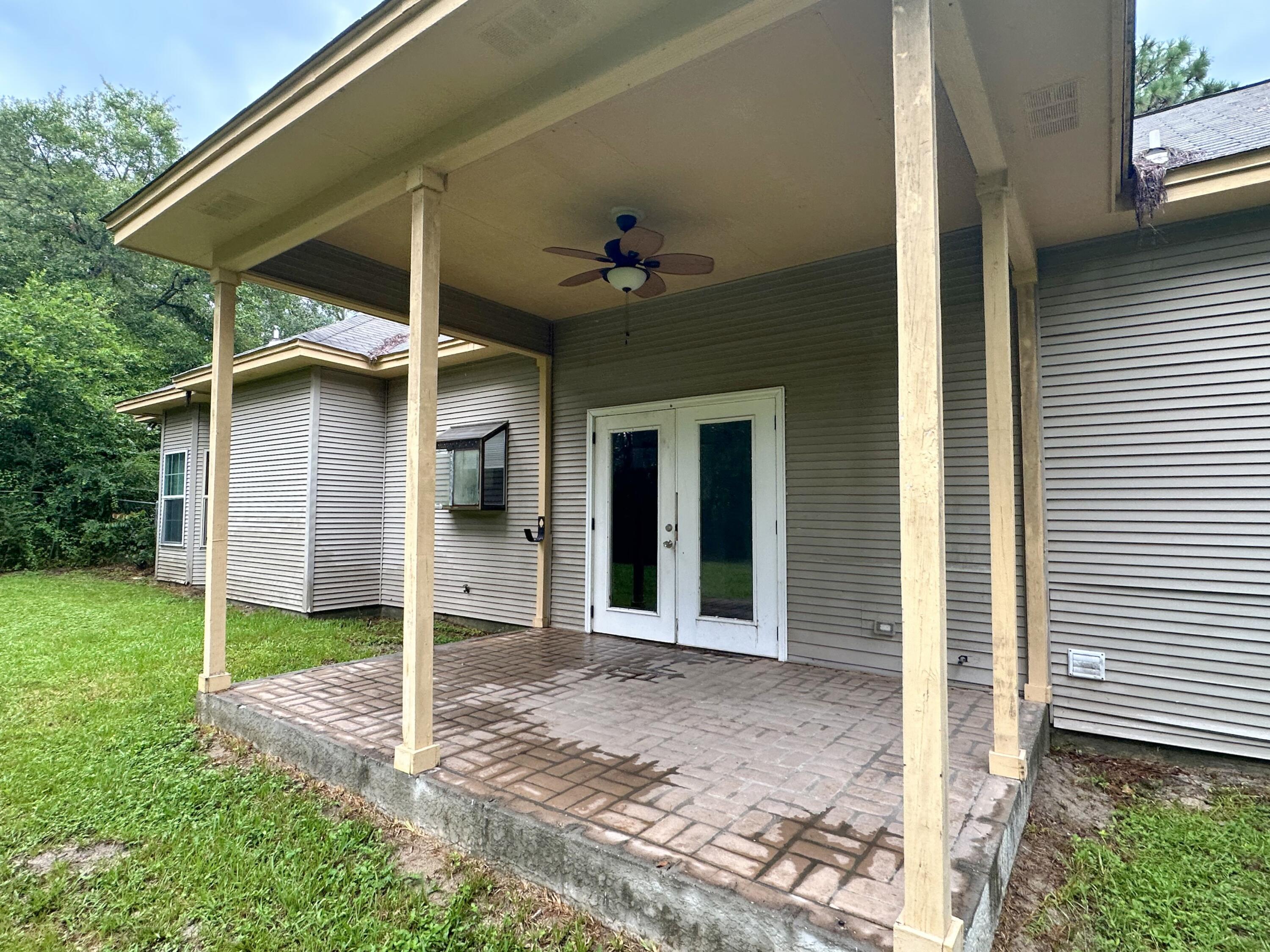 301 John King Road Crestview, FL 32539 - Photo 19 of 22 IMG_4391