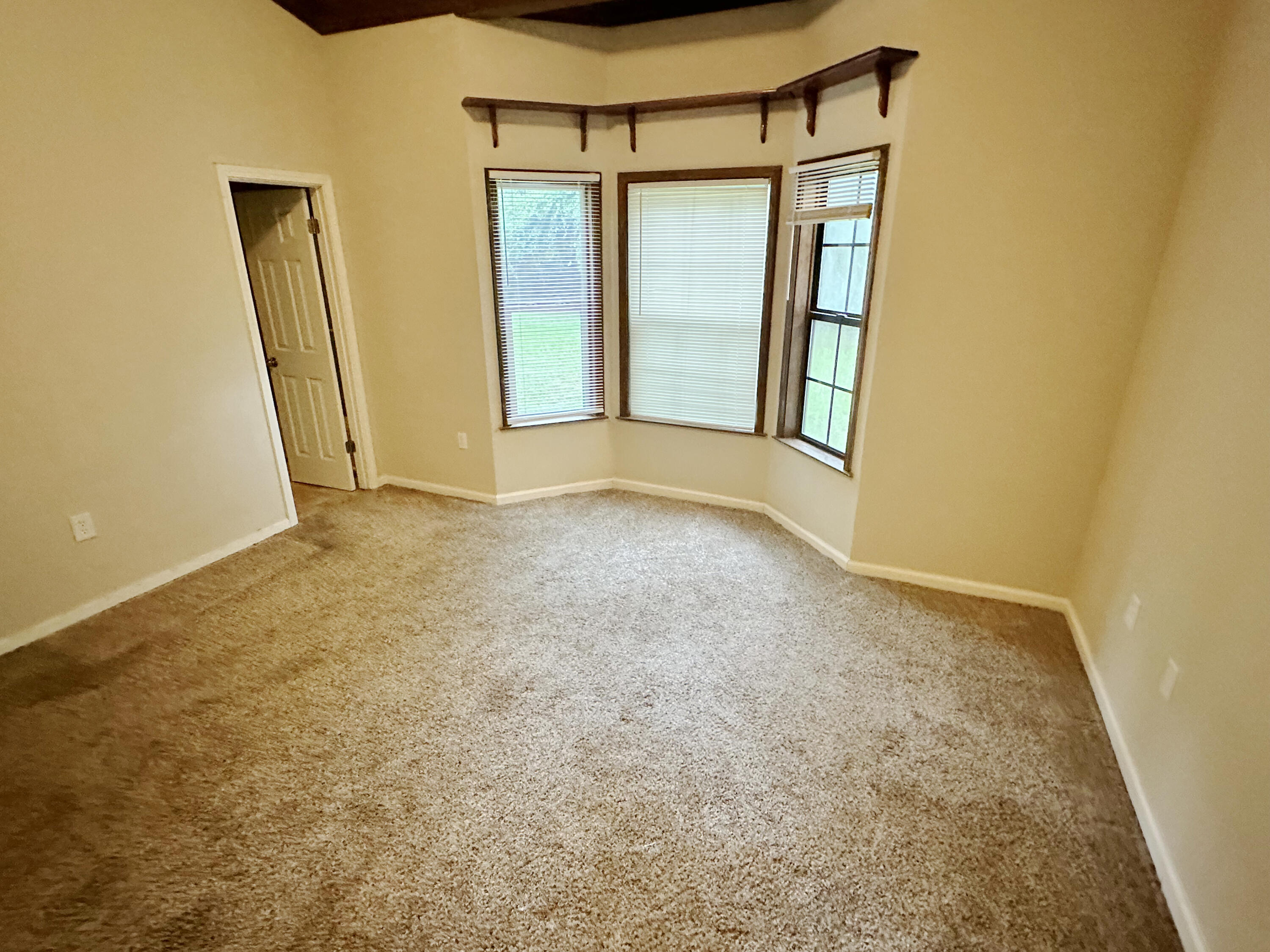 301 John King Road Crestview, FL 32539 - Photo 9 of 22 IMG_4417