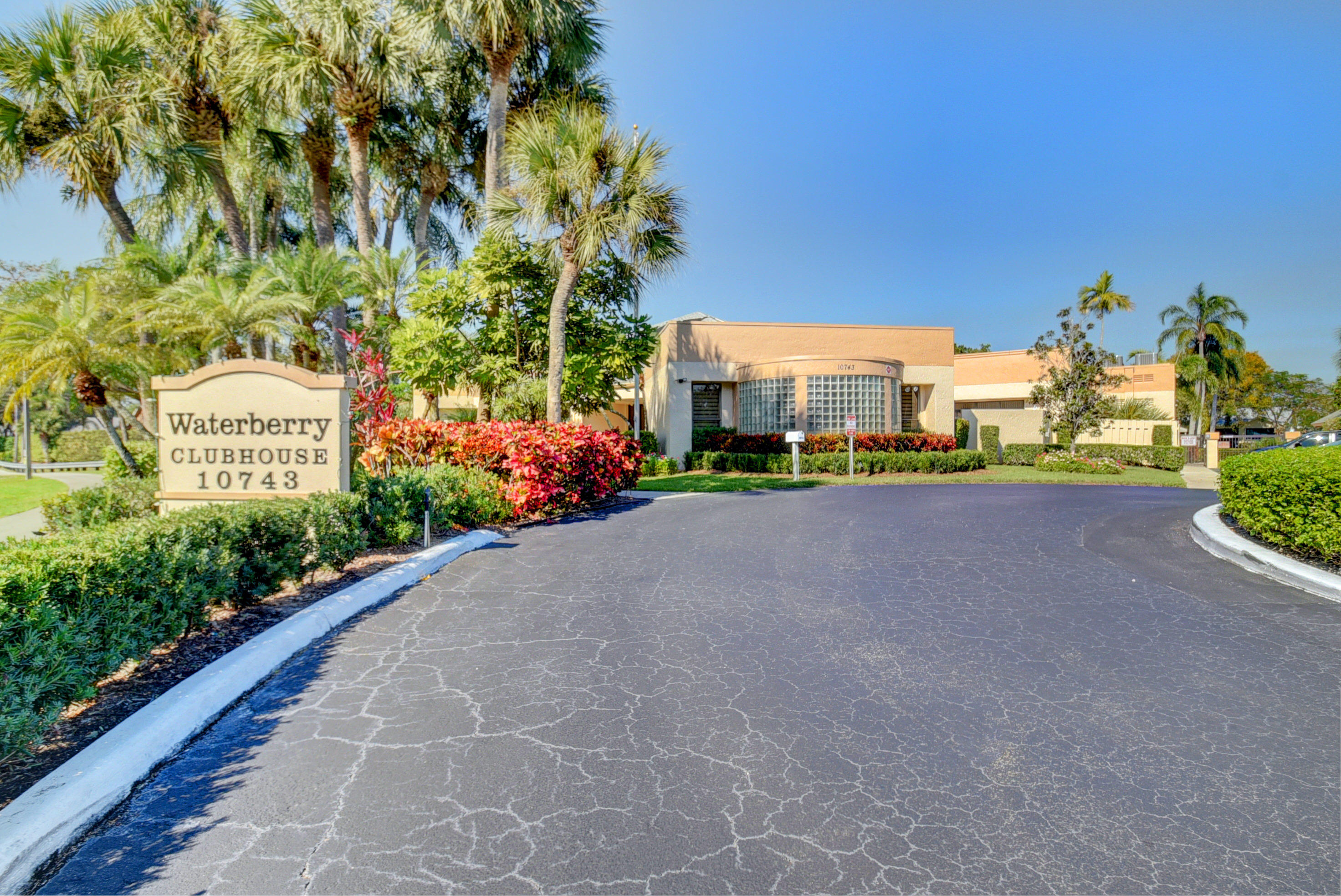 10984 Lake Front Place Boca Raton, FL 33498 - Photo 23 of 36 Waterberry (1)