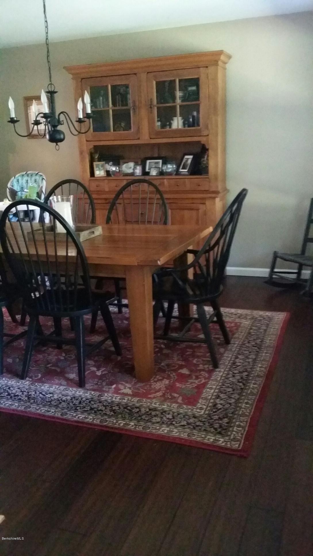 55 Hamilton Road Becket, MA 01223 - Photo 8 of 12 55 Hamilton Dining Room 3