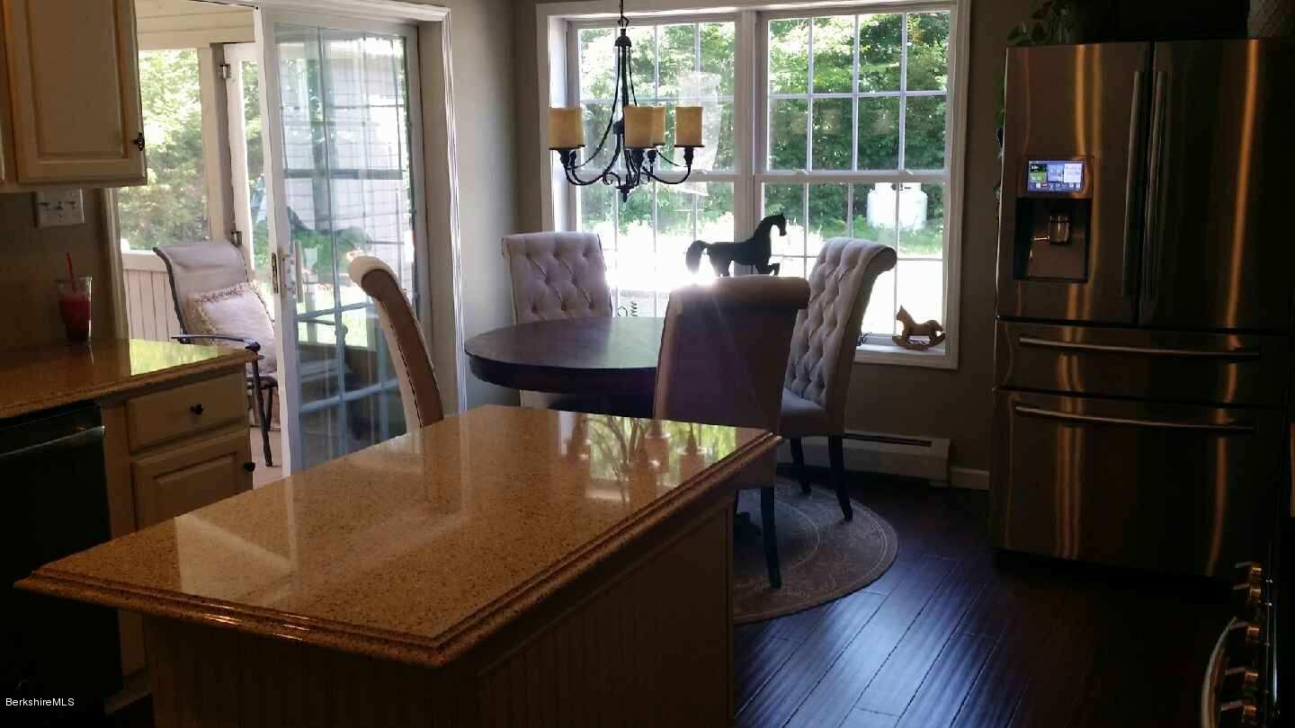 55 Hamilton Road Becket, MA 01223 - Photo 9 of 12 55 Hamilton Road Breakfast Nook