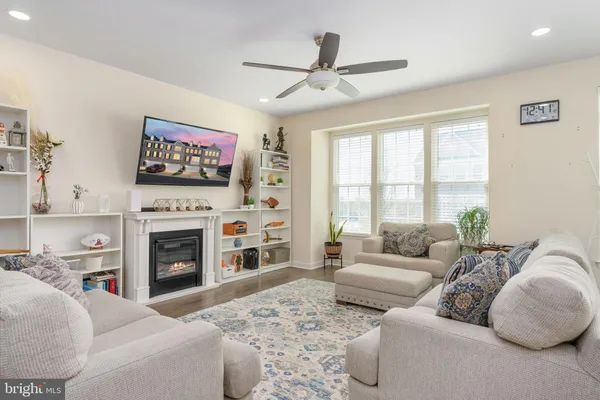 $4,200 | 1793 Rockledge Terrace, Woodbridge, VA 22192