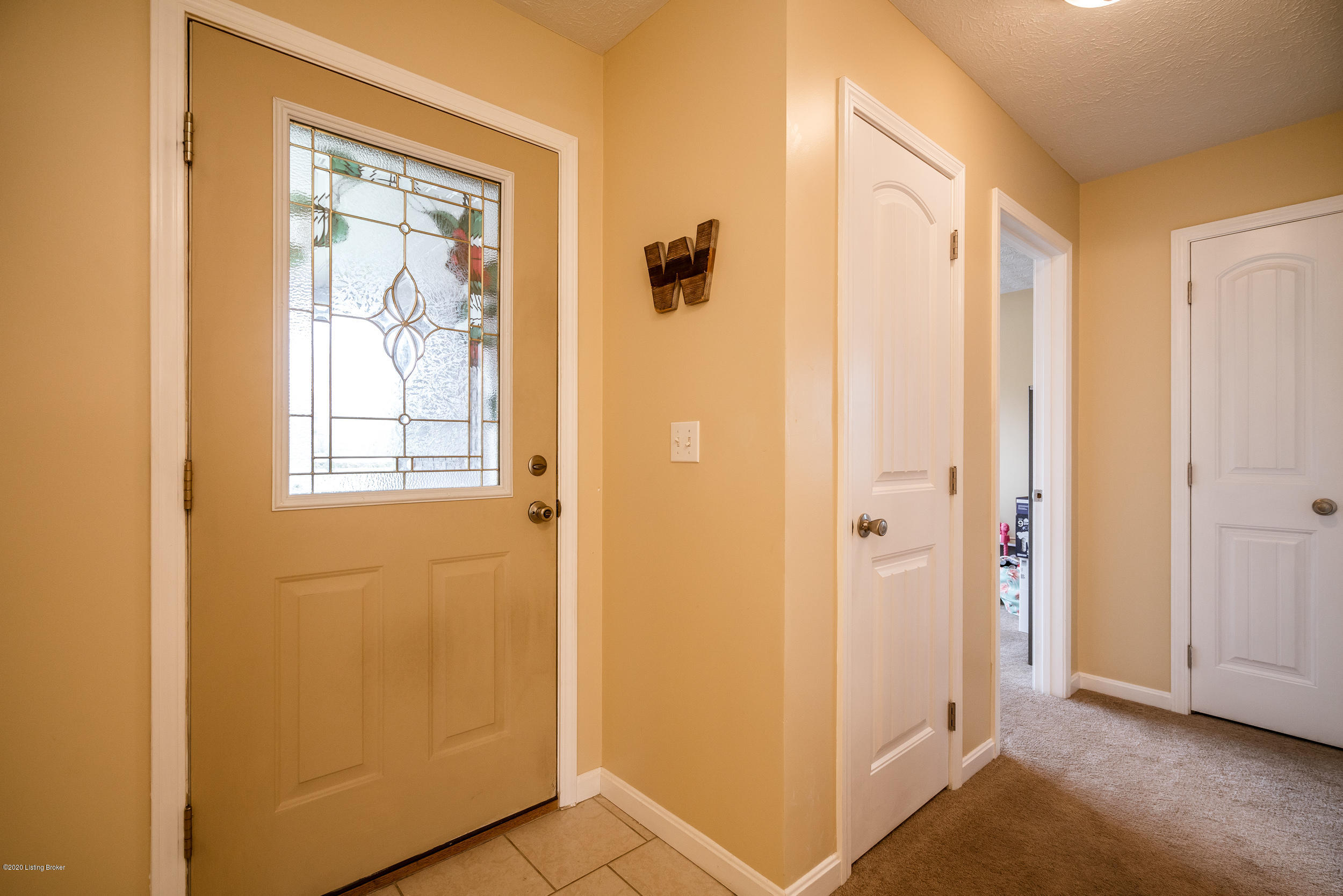 5922 East Manslick Road Louisville, KY 40219 - Photo 11 of 34 5922 East Manslick Road-12