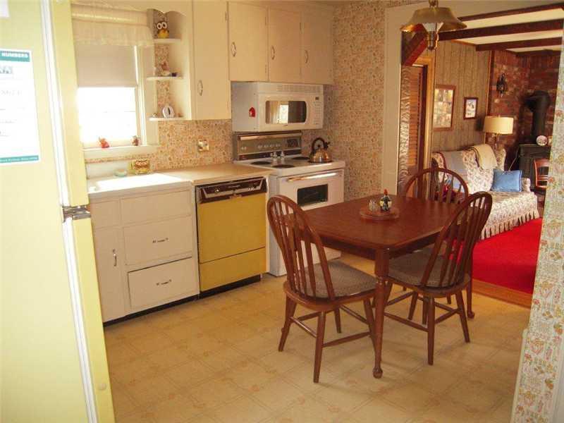 11 Graham Road Westbrook, ME 04092 - Photo 9 of 31 Kitchen.