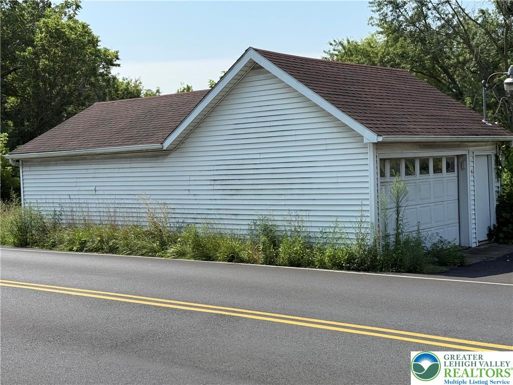 2251 Howertown Road Northampton, PA 18067 - Photo 4 of 21 Gallery Image 4