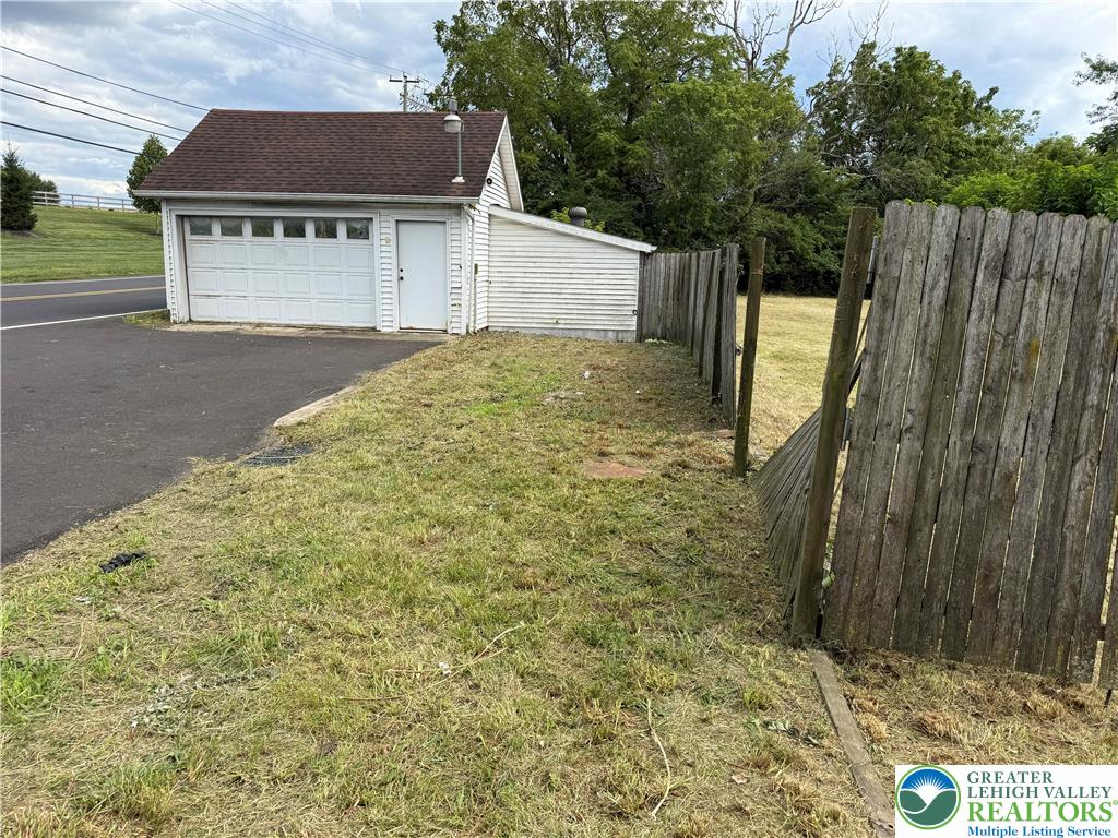 2251 Howertown Road Northampton, PA 18067 - Photo 6 of 21 Gallery Image 6