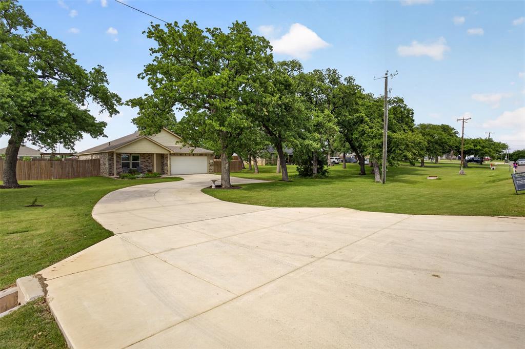 901 East 3rd Street Springtown, TX 76082 - Photo 38 of 38