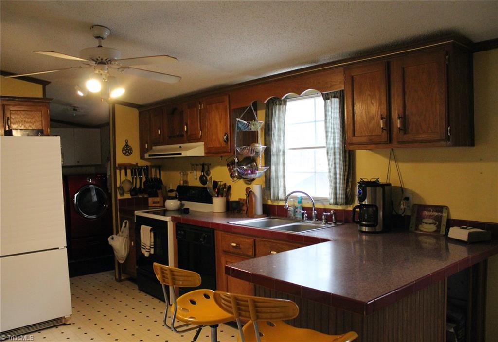 360 Kernodle Road Gibsonville, NC 27249 - Photo 3 of 26 Gallery Image 3