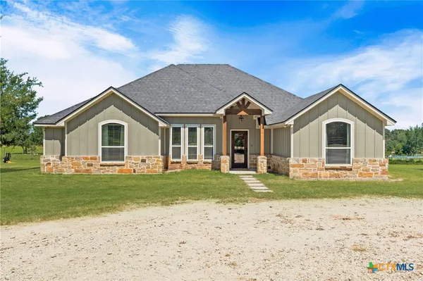 $525,000 | 638 County Road 337, Rosebud, TX 76570