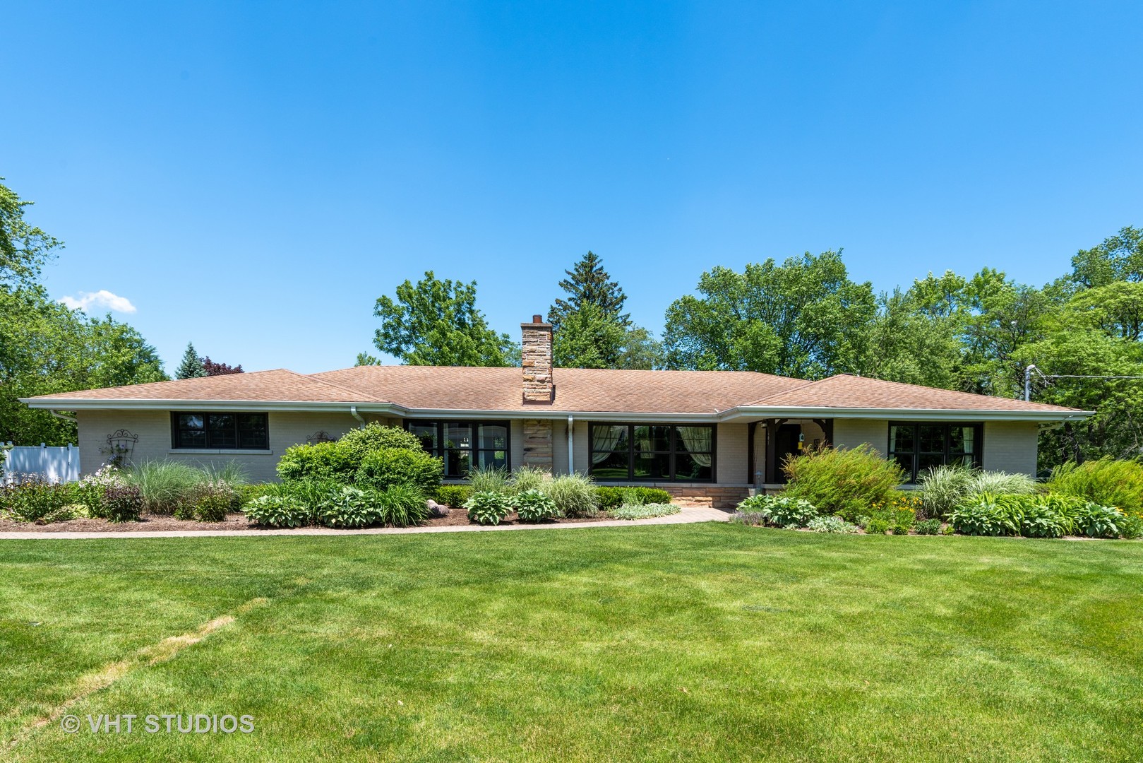 601 Sunset Ridge Road Northfield, IL 60093 - Photo 2 of 33
