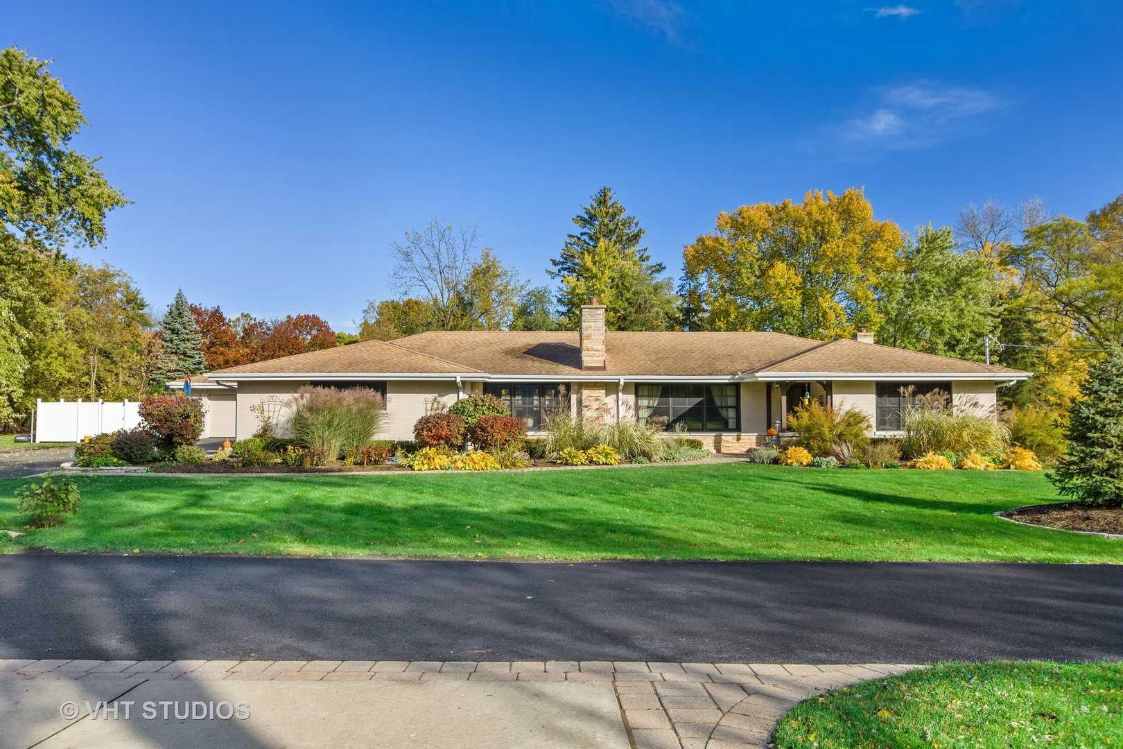 601 Sunset Ridge Road Northfield, IL 60093 - Photo 3 of 33