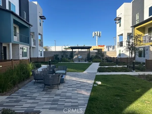 $3,995 | 828 S Harbor, Santa Ana, CA 92704