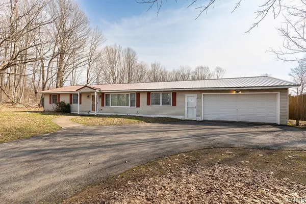 $264,500 | 852 County Rte 11, West Monroe, NY 13167