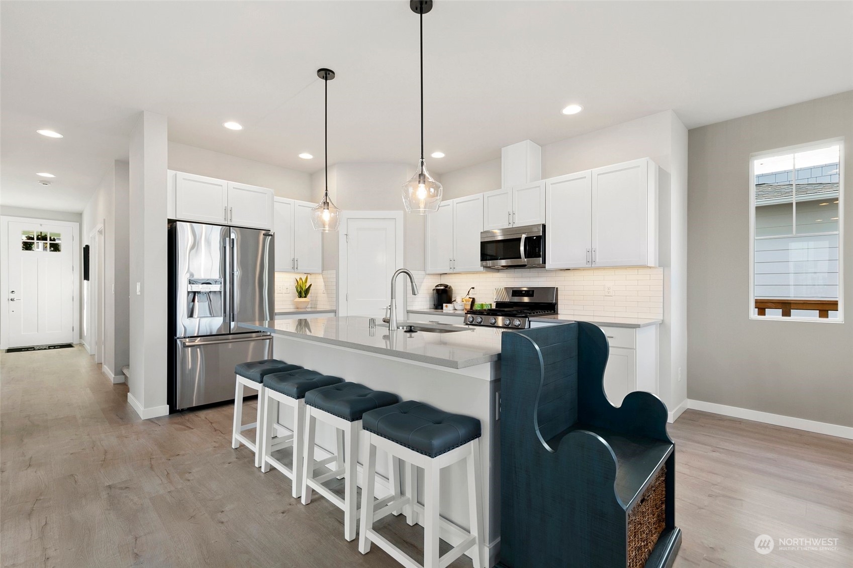 548 Southwest 98th Street, Unit 59 Seattle, WA 98106 - Photo 4 of 26 Gallery Image 4