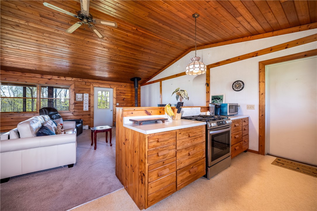 727 County Road 7 Manchester, NY 14432 - Photo 11 of 35