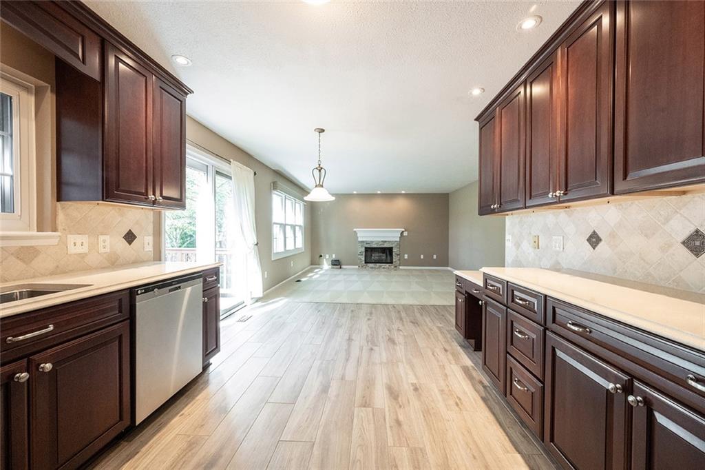 10982 Rutgers Lane Fishers, IN 46038 - Photo 12 of 60 Gallery Image 12