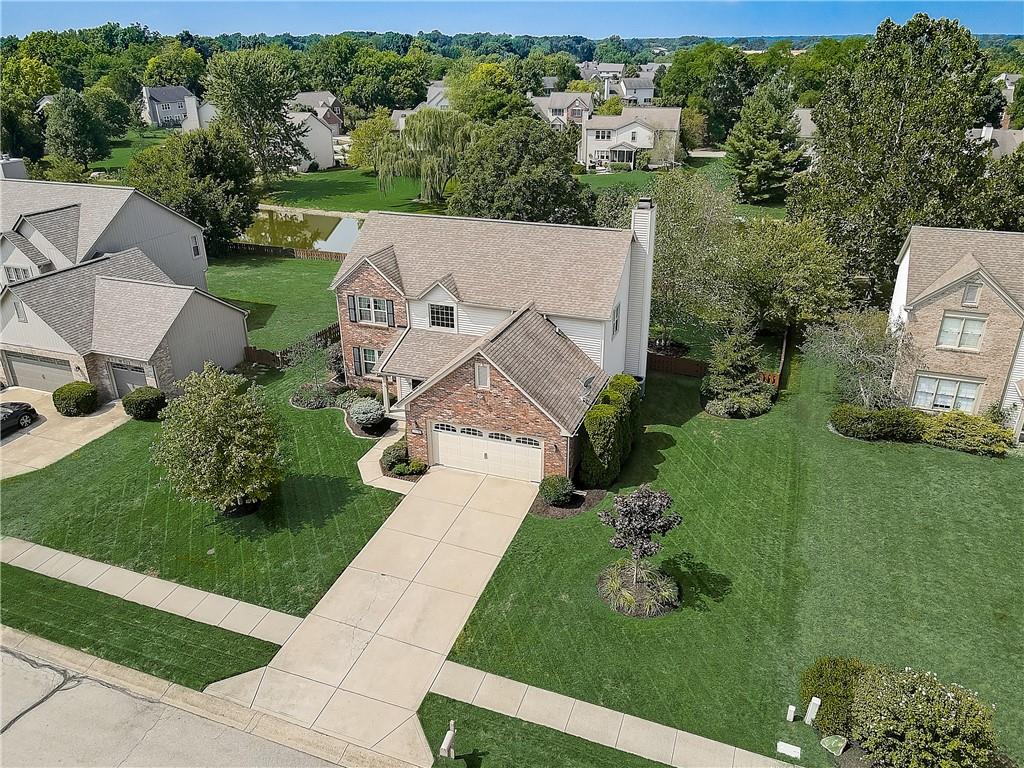 10982 Rutgers Lane Fishers, IN 46038 - Photo 5 of 60 Gallery Image 5