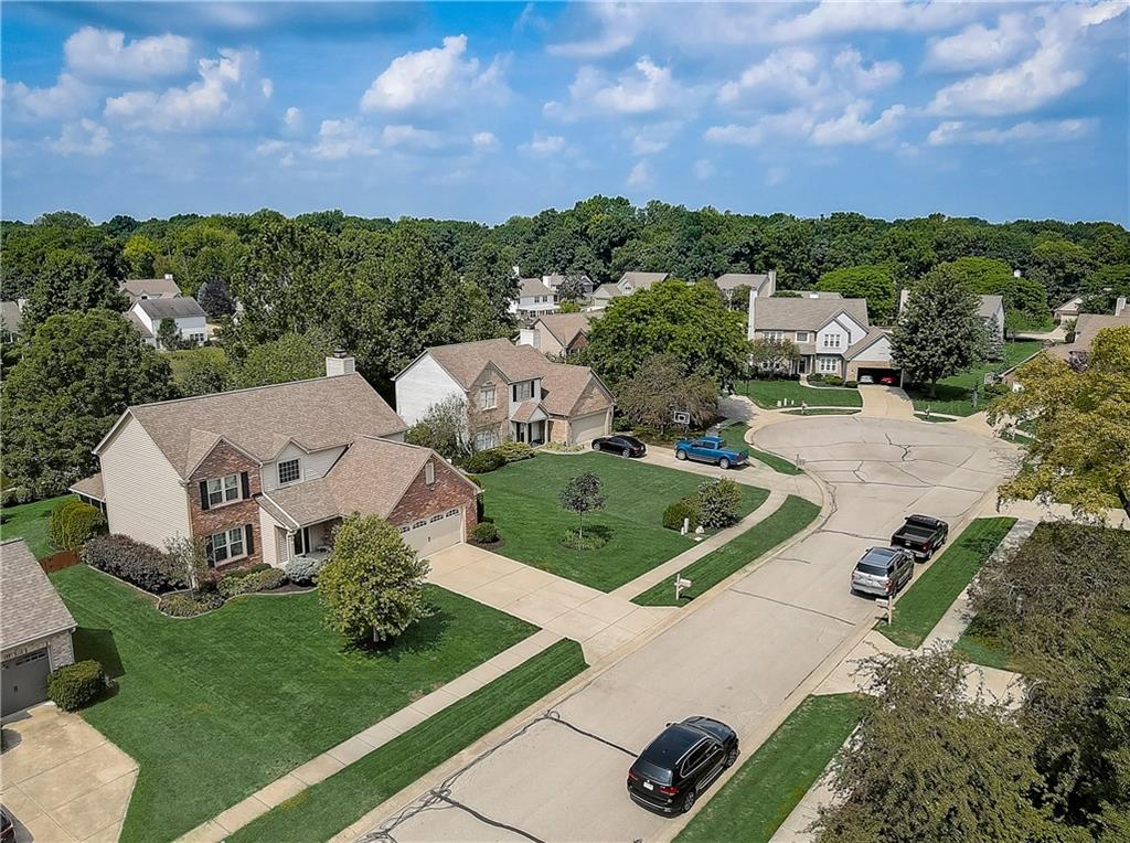 10982 Rutgers Lane Fishers, IN 46038 - Photo 6 of 60 Gallery Image 6