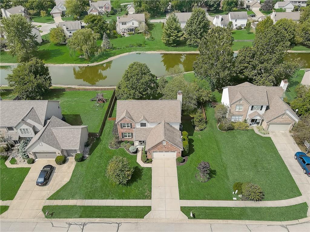 10982 Rutgers Lane Fishers, IN 46038 - Photo 7 of 60 Gallery Image 7