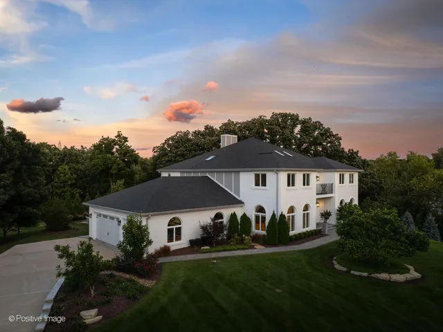 $1,899,000 | 13175 Fox Lane, Lemont, IL 60439