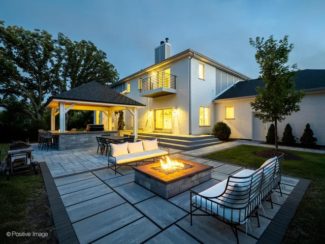 $1,899,000 | 13175 Fox Lane, Lemont, IL 60439