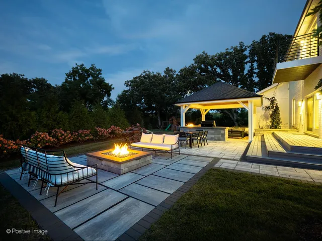 $1,899,000 | 13175 Fox Lane, Lemont, IL 60439