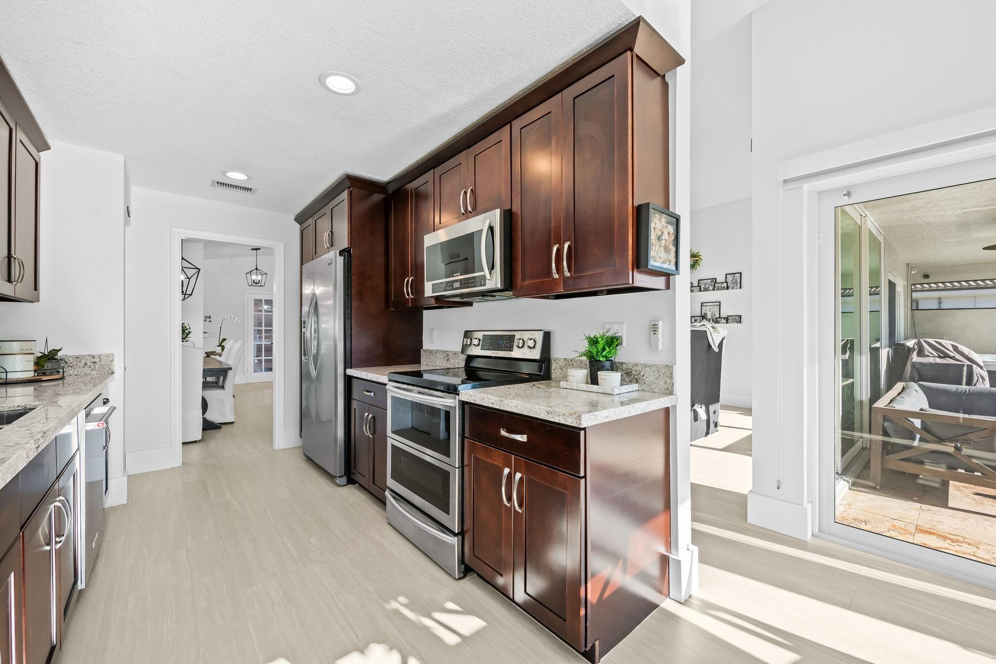 11108 Cloverleaf Circle Boca Raton, FL 33428 - Photo 10 of 74 Photo 10
