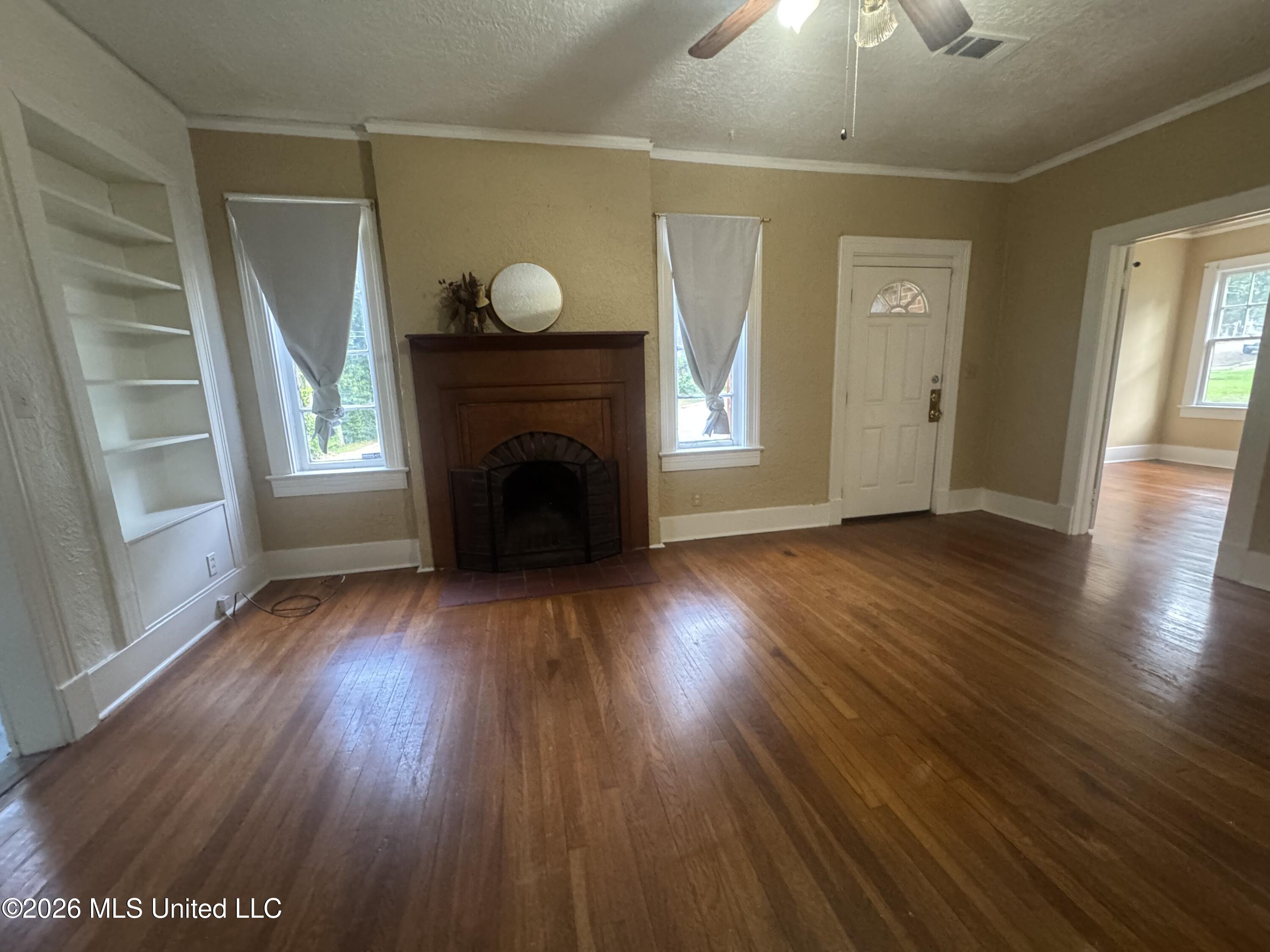 428 Decelle Street Jackson, MS 39216 - Photo 6 of 19 IMG_1211
