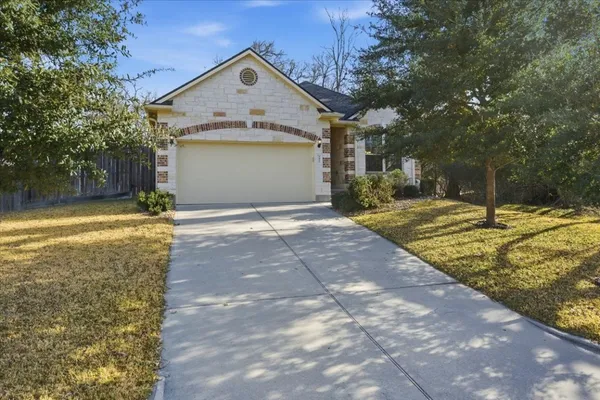 $1,850 | 3411 Country Club Boulevard, Montgomery, TX 77356