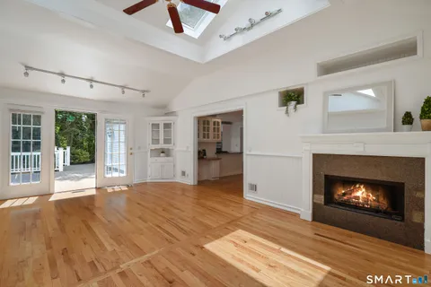 $995,000 | 141 Idlewood Drive, Stamford, CT 06905