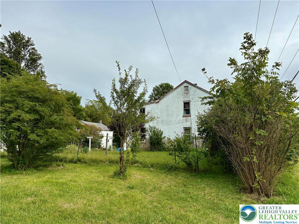257 Dale Road Barto, PA 19504 - Photo 3 of 19 Gallery Image 3