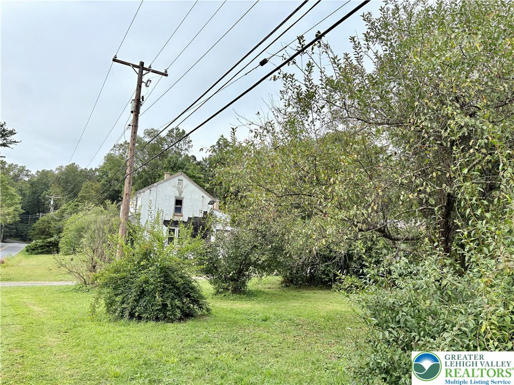 257 Dale Road Barto, PA 19504 - Photo 4 of 19 Gallery Image 4