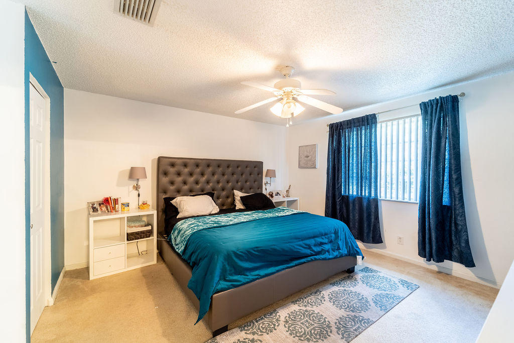705 Imperial Lake Road West Palm Beach, FL 33413 - Photo 16 of 25 705ImperialLakeDr(21of34)