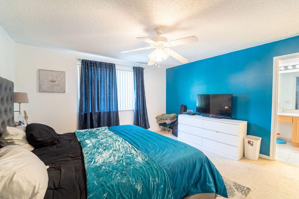 705 Imperial Lake Road West Palm Beach, FL 33413 - Photo 19 of 25 705ImperialLakeDr(24of34)