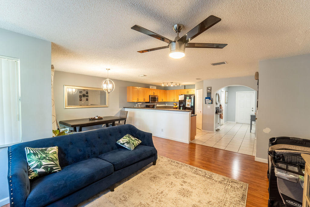 705 Imperial Lake Road West Palm Beach, FL 33413 - Photo 9 of 25 705ImperialLakeDr(10of34)