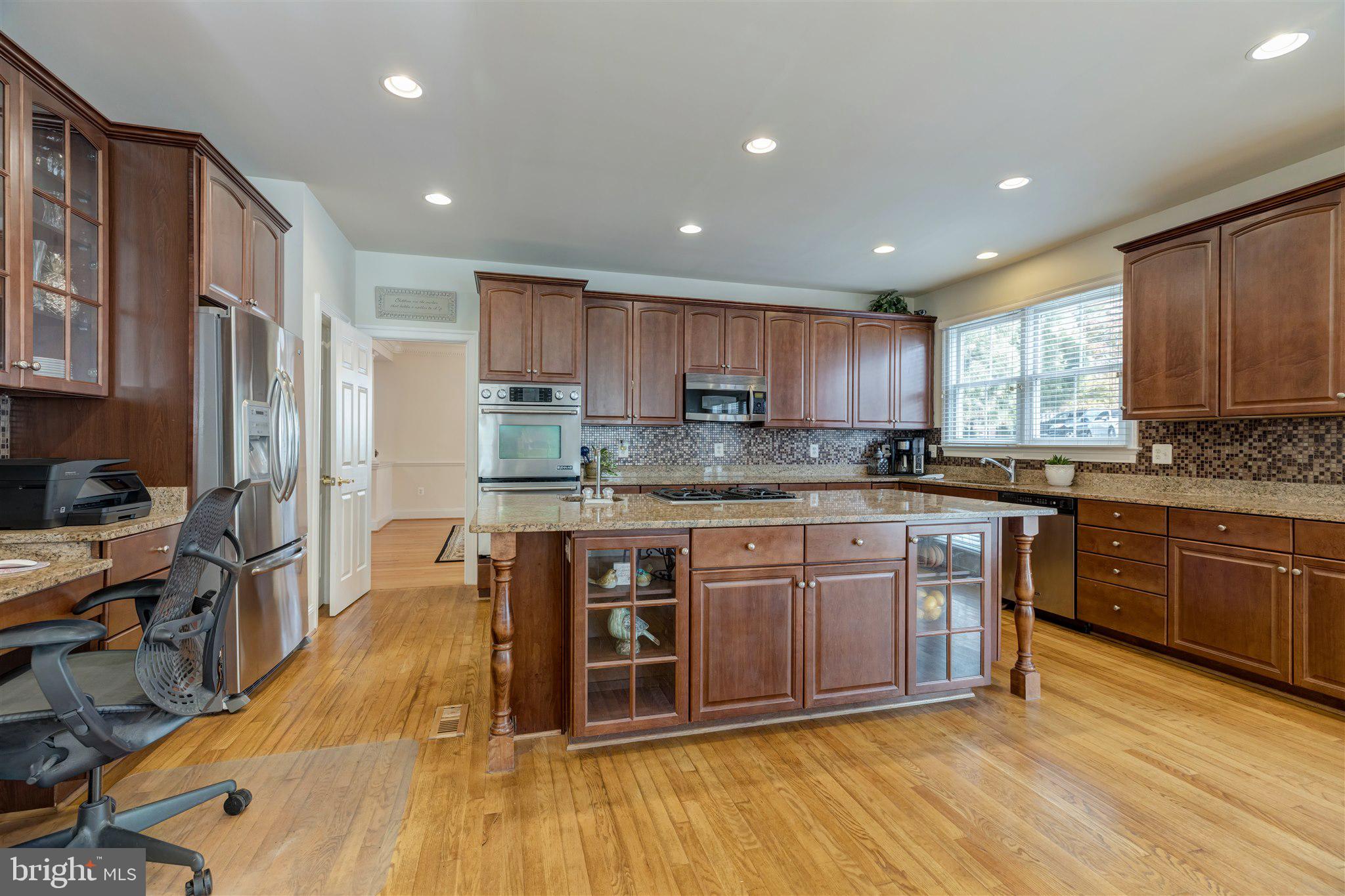 6398 Gayfields Road Alexandria, VA 22315 - Photo 16 of 59 Kitchen