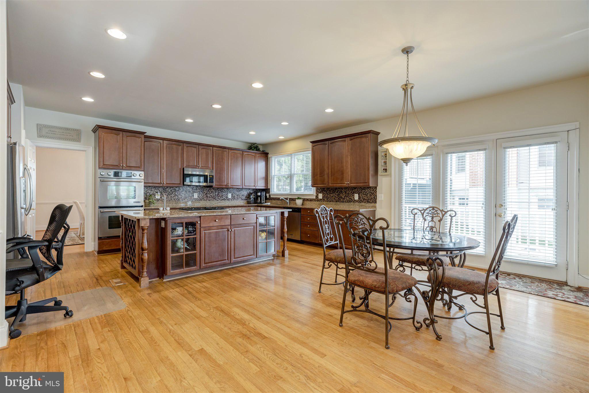 6398 Gayfields Road Alexandria, VA 22315 - Photo 17 of 59 Kitchen