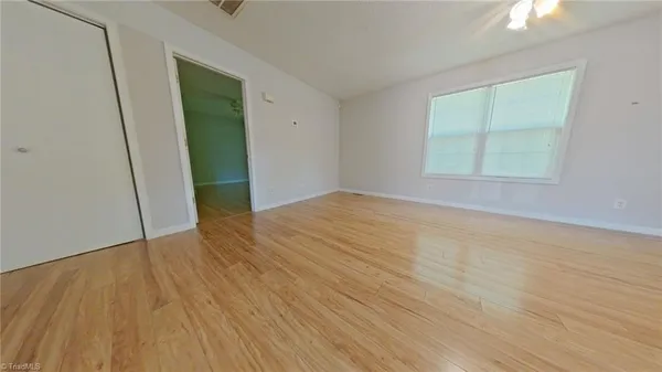 $1,195 | 28 King Row, Thomasville, NC 27360