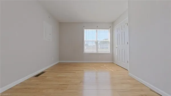 $1,195 | 28 King Row, Thomasville, NC 27360