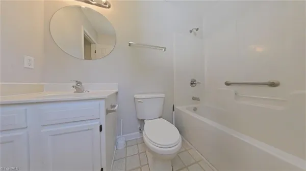 $1,195 | 28 King Row, Thomasville, NC 27360