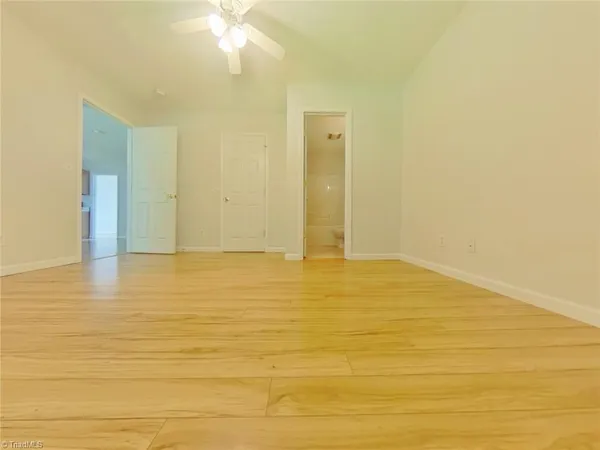 $1,195 | 28 King Row, Thomasville, NC 27360