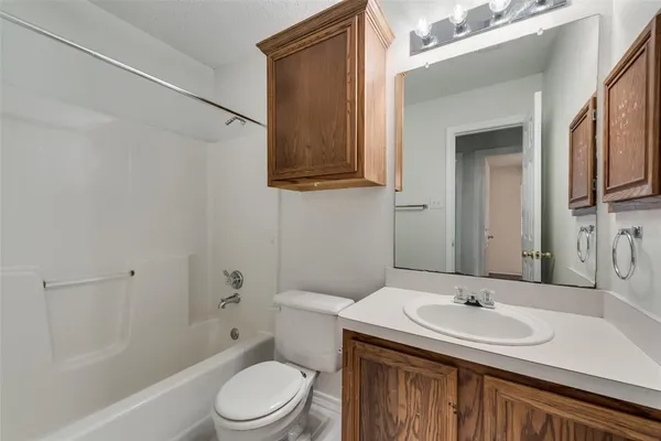 $1,950 | 109 Brockway Drive, Rockwall, TX 75032