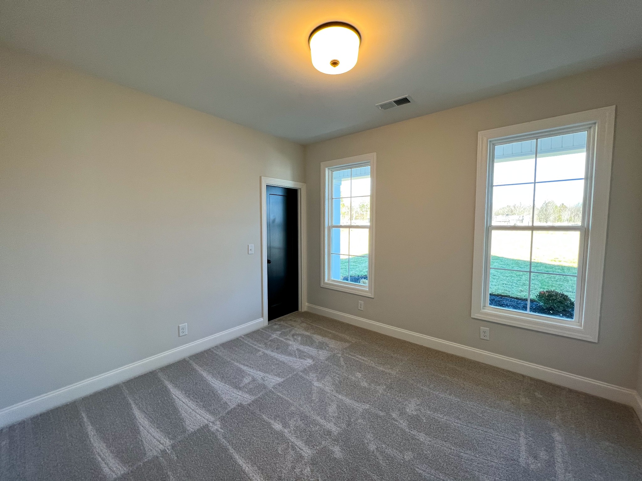 4520 McCrary Road Lebanon, TN 37090 - Photo 16 of 20 an empty room with a window