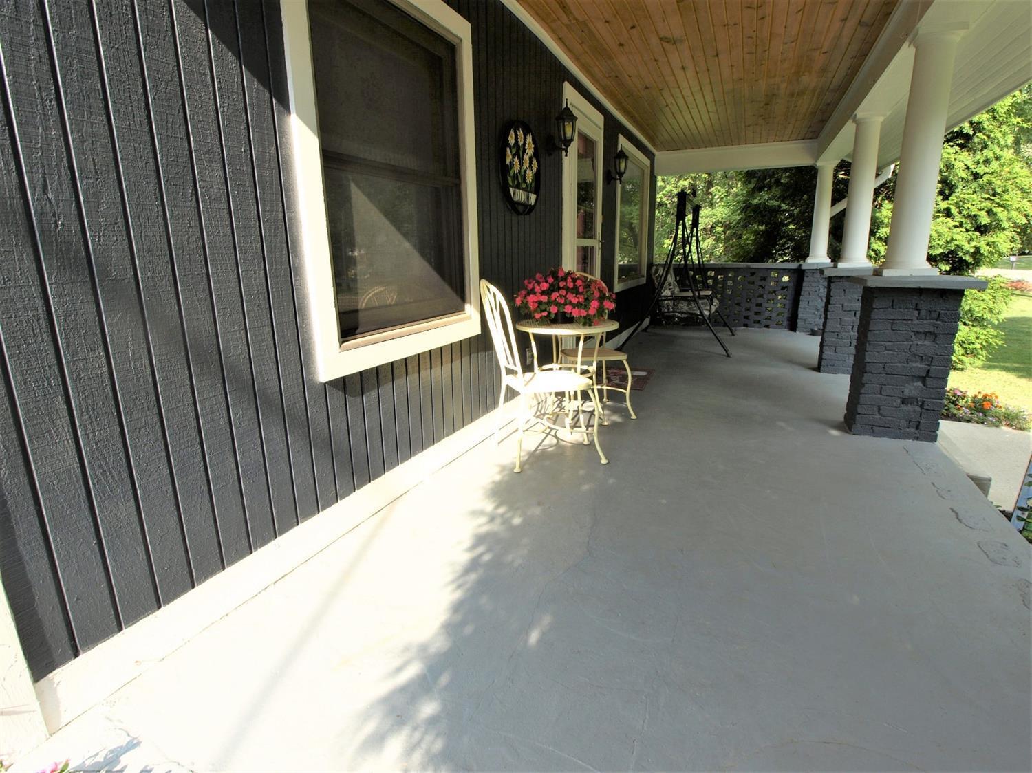 498 Fleming Road Cincinnati, OH 45231 - Photo 4 of 39 Gallery Image 4