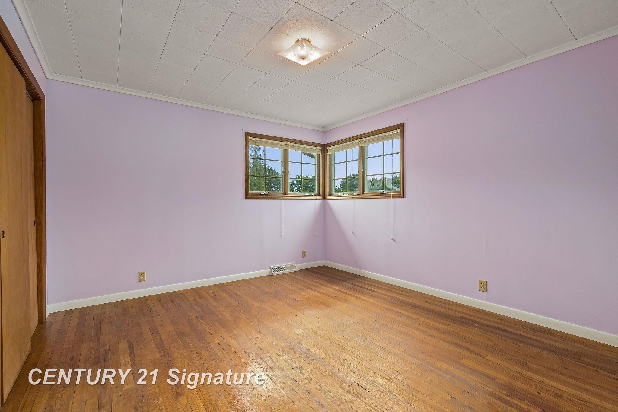 5115 Cole Road Saginaw, MI 48601 - Photo 22 of 32 50148797-5a2d3dfe-6726-46a5-8da3-cf0d5ab4a894.JPG
